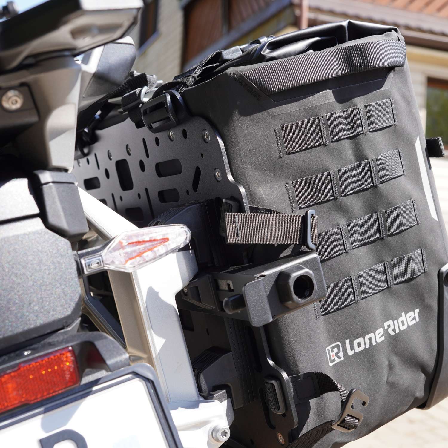 Rackless plate V2 for OEM 1300GS ADV - APDURO